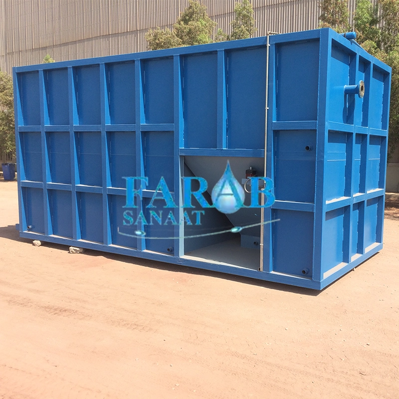 نمونه تولید و نصب پکیج تصفیه فاضلاب بهداشتی 30 متر مکعبی فراساحل قشم در شرکت فرآب صنعت زلال